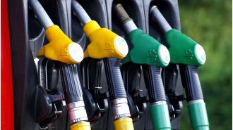 Fuel prices remain unchanged on August 30 in major cities like Mumbai, Delhi, Chennai and other cities.