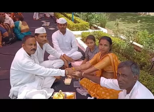 4000 women tie rakhis to their brothers in Madhya Pradesh's Satna Central Jail.