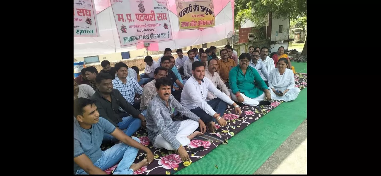 Patwaris in Madhya Pradesh agitate, submit memo; receive support from Congress.