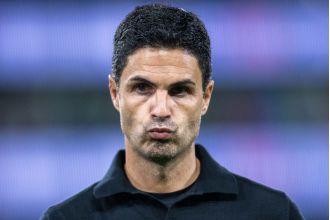 Carragher urges Arteta & Arsenal to relax & not be so anxious.