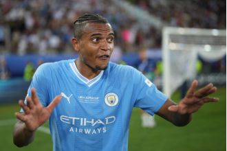 Juanma Lillo gives info on injuries of Akanji, Foden and Stones.