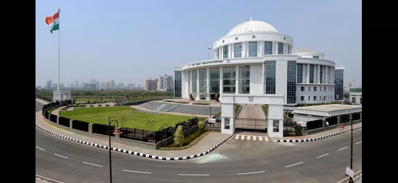 NMMC employees unhappy w/ permanent appointment of Deputy Commissioner, voicing discontent.