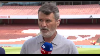 Roy Keane attacked by fan during Arsenal vs Man U, Micah Richards intervenes.