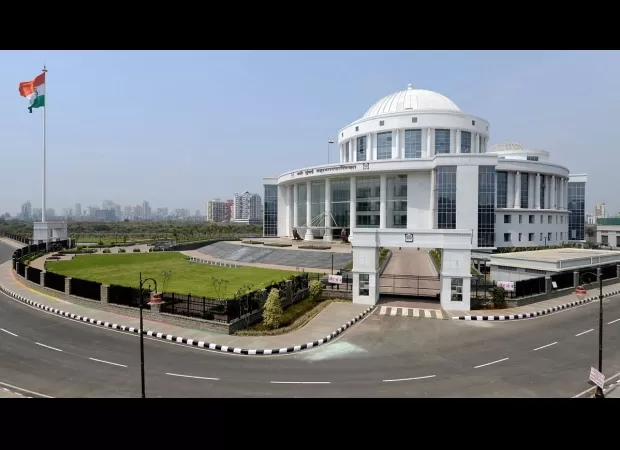 NMMC employees unhappy w/ permanent appointment of Deputy Commissioner, voicing discontent.