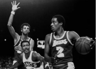 Kenny Carr, ex-Laker, is thriving in construction after retiring from basketball.