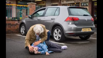 Tragedy strikes as a child is hit by a car on Coronation Street.