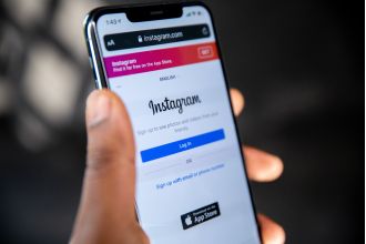 Instagram testing a new way to share posts.