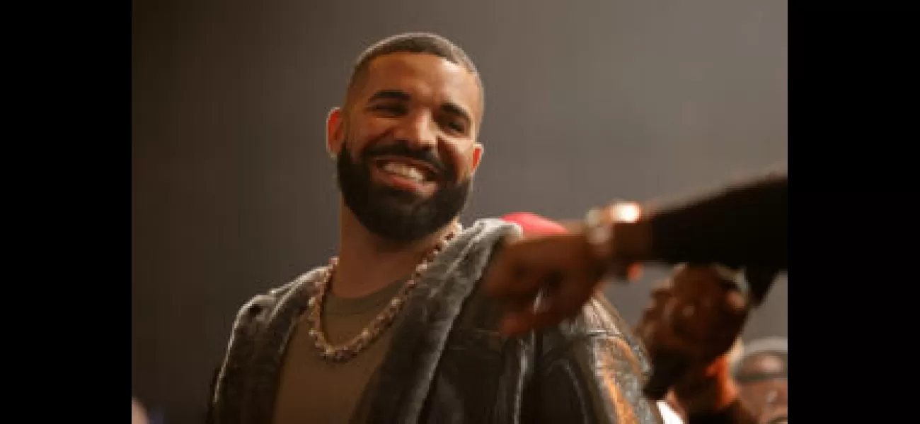 Drake brags about the huge selection of bras he collected on his 'It's All A Blur' tour.