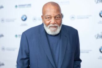 Daughter of Jim Brown sues, claiming his will is not legally binding.