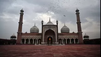 Delhi Police received hoax bomb call near Jama Masjid ahead of G20 Summit 2023, prompting high alert.