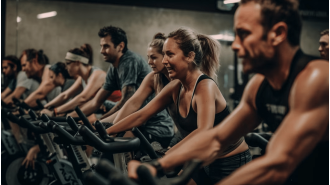 6 steps to ensure a successful day at the gym: plan ahead, set goals, warm up, focus on form, cool down, and reward yourself.