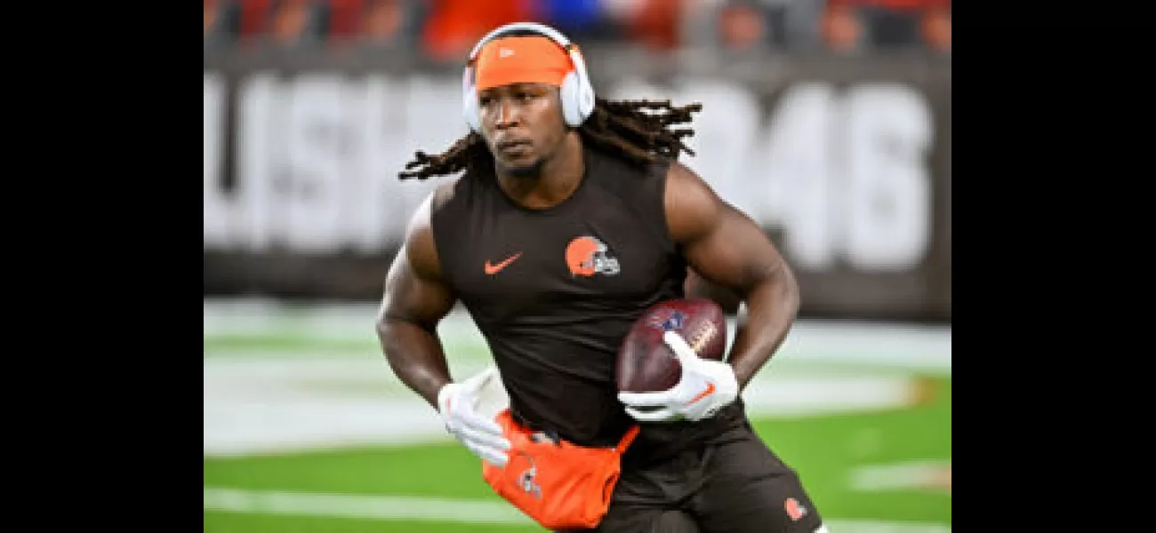 Kareem Hunt weighing offers to find the best deal.