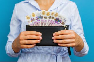 Could you save £300 on energy bills? Check if you're eligible for the new gov scheme.