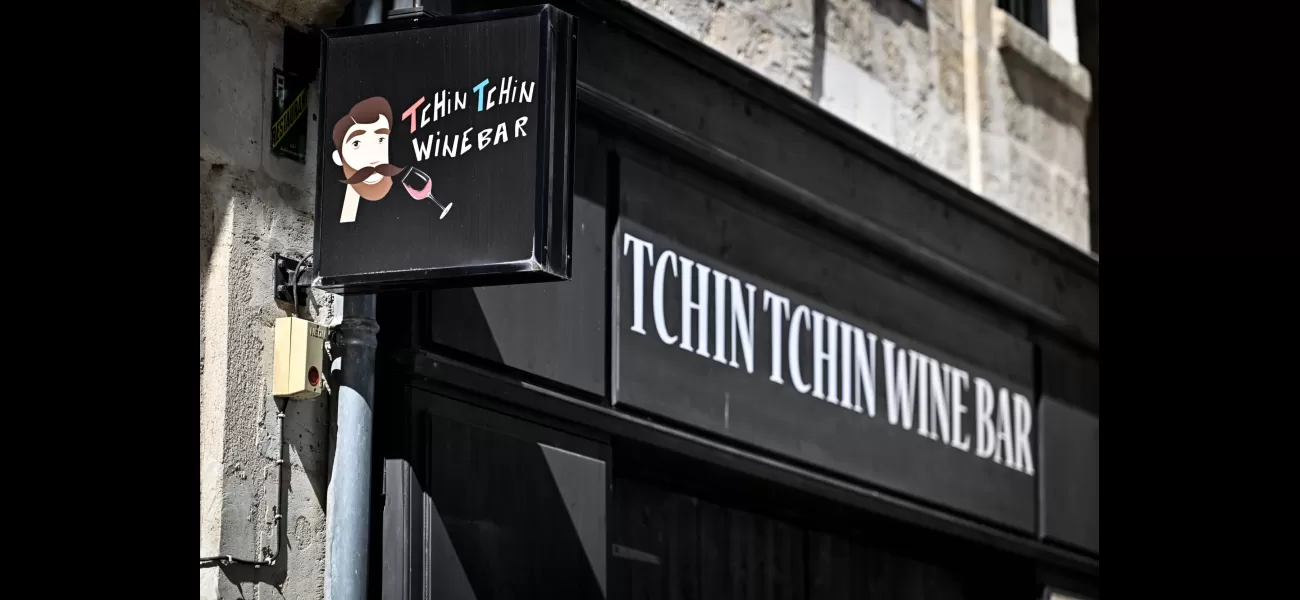 Find people who ate at French restaurant after death from botulism - urgent appeal.