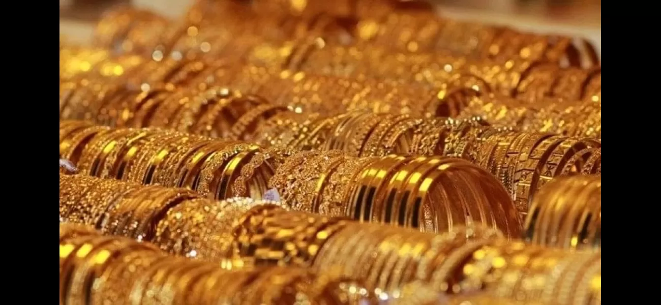 Gold stolen from temple trust recovered; police file FIR against the accused.
