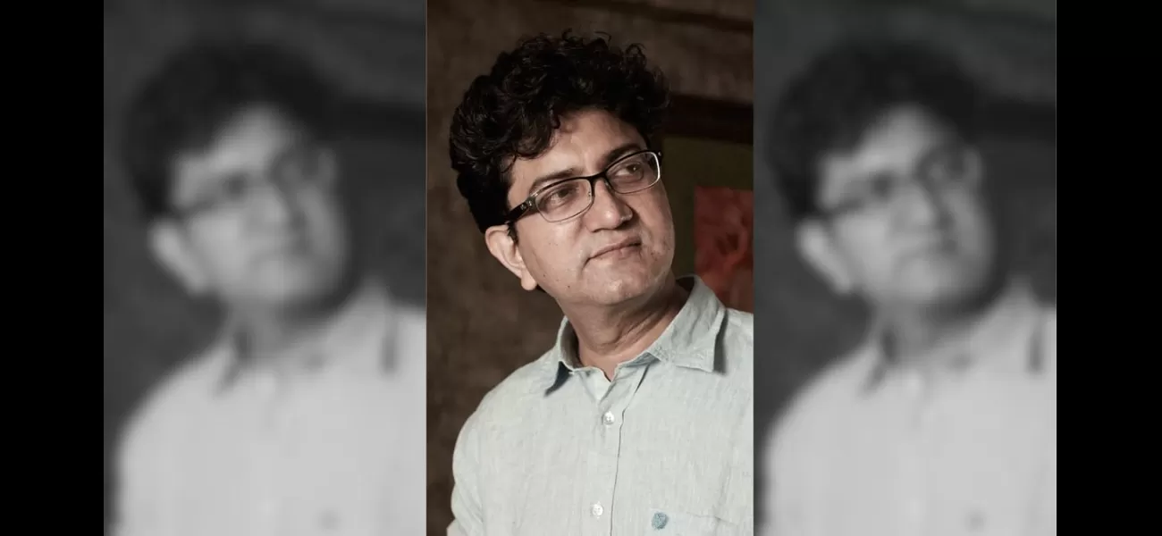 Prasoon Joshi's 8 thoughtful quotes on life, love and courage to mark his birthday.