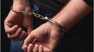 Man arrested in Mumbai's Chembur for molesting a college student on a local train.