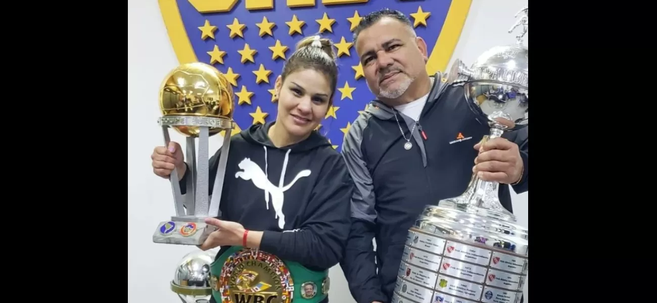 Boxing coach dies of heart attack during wife's world title fight; tragedy described as 