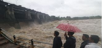 Indore facing monsoon onslaught today; red alert issued.