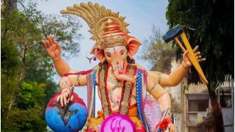 Mumbaicha Raja celebrates 350th anniversary of Shivaji Maharaj's coronation with unique theme.