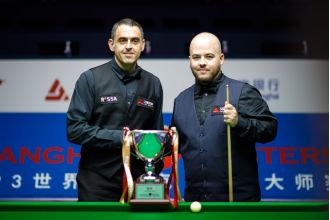 Ronnie O'Sullivan wins again at the Shanghai Masters, extending his streak of victories.