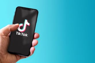 3 TikTok bots that still work: automating likes, views, & followers.