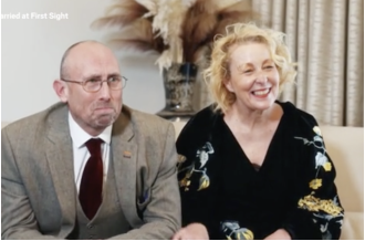 Trans bride shows parents wedding dress for first time; their reaction will bring tears of joy.