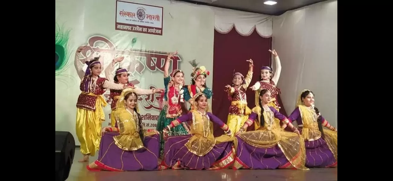 101 participants in Madhya Pradesh performed various art forms of Lord Krishna.