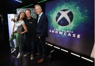 Xbox trying to control fallout from leaked info, comparing Star Citizen and Starfield, and xCloud praised.