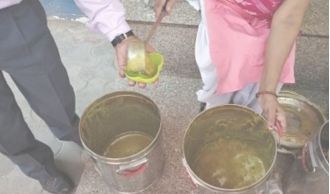 25 students fell ill after eating mid-day meal in Ghaziabad school; 3 hospitalized.