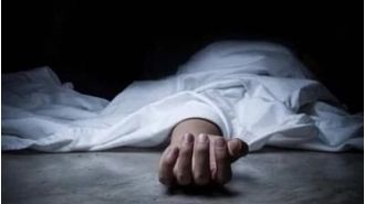 Man kills his live-in partner and her two kids, then takes his own life in Bhopal.