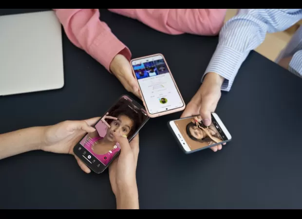 Learn how to watch Instagram Stories without anyone knowing with these top 5 viewer platforms.