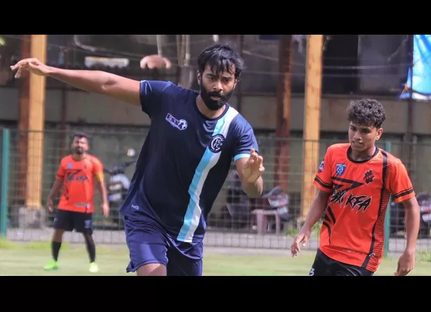 Young Guns and Soccer XI record narrow wins in Mumbai Football League Men's Super Division matches.