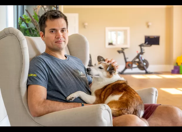 Trader Siam pays £3,250/month in Norwich and is saving up to buy a home without a mortgage.