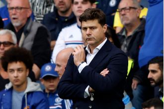 Aaron Lennon thinks Chelsea's struggles due to Pochettino's training methods.