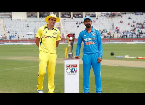 India have crossed 300 after Shreyas Iyer and Shubman Gill's centuries in the 2nd ODI vs Australia in Indore.