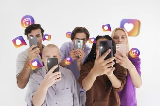 8 sites to buy cheap Instagram followers in bulk, up to 10,000.