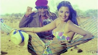 Zeenat Aman pays tribute to Dev Anand on his 100th birth anniv: 