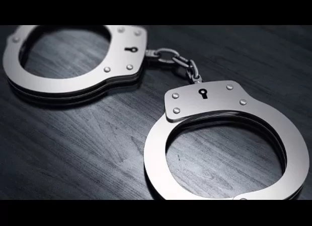 Man posing as an Army officer arrested for scamming job seekers in Pune.