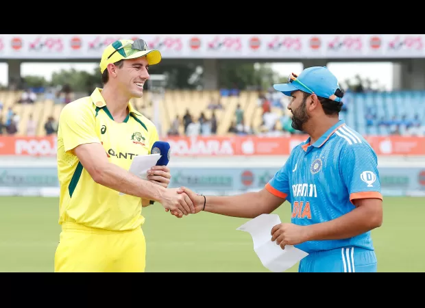 India restricts Australia to 352/7, with Mitch Marsh (96) and Steve Smith (74) leading the way in Rajkot, 3rd ODI.