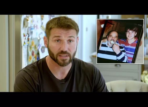 Ben Cohen commended for helping ex-inmates in prison rugby program despite father's death.