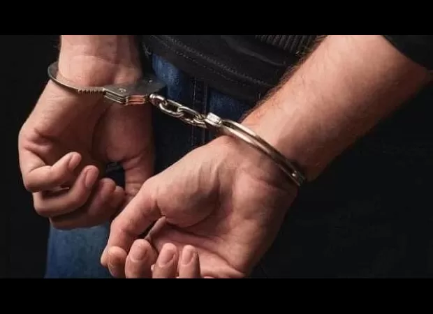 Navghar police arrested a railway employee for stalking and assaulting a woman after she refused to continue their relationship.