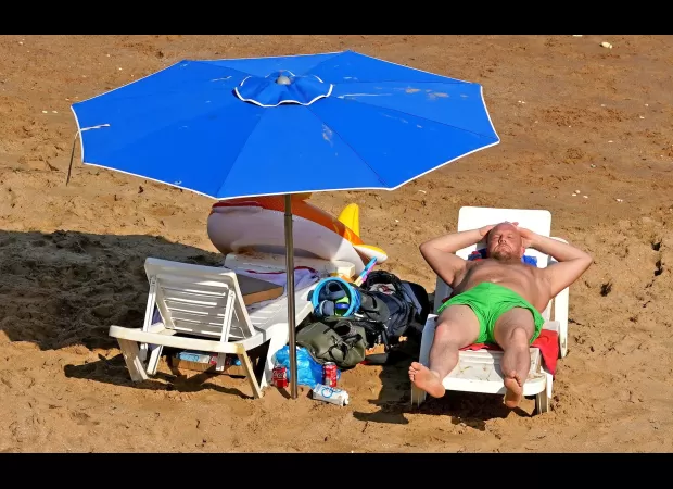 Pack the sunscreen: it's gonna be scorching!