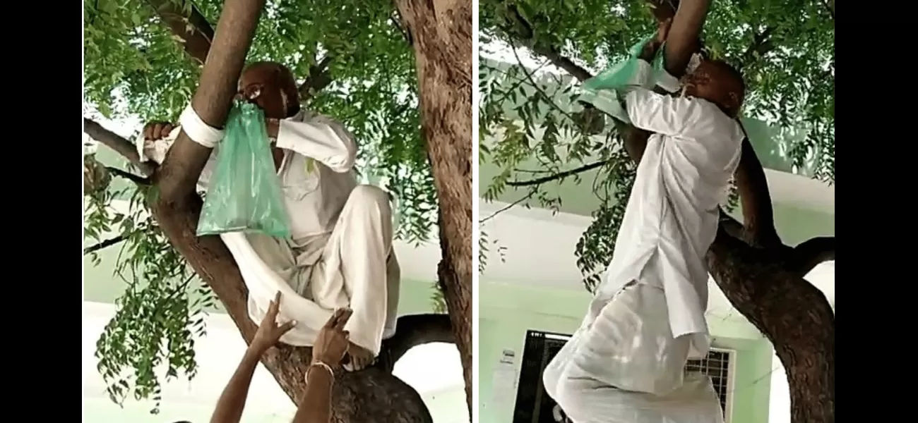 An elderly man in Gwalior, upset by the postponement of Jansunvai, attempted suicide.