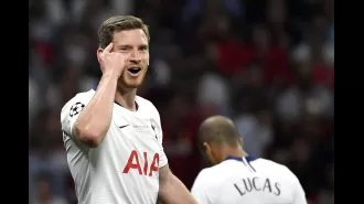 Former Spurs player wants 2019 UCL final to be replayed after Klopp's strong reaction to VAR decisions.