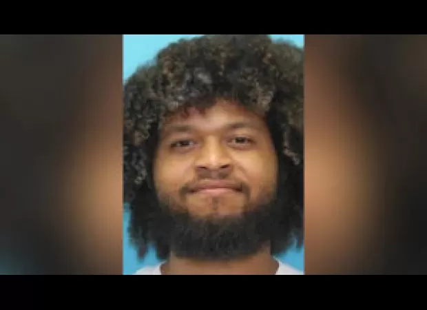 Police searching for suspect who allegedly robbed Airbnb host.