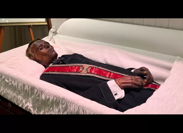 Man forgotten for over 100 years accidentally mummified and finally given a proper burial.