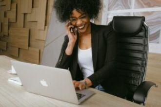 3 Black women entrepreneurs receive $100K each from the Black Magic Reimagined Summit Awards.