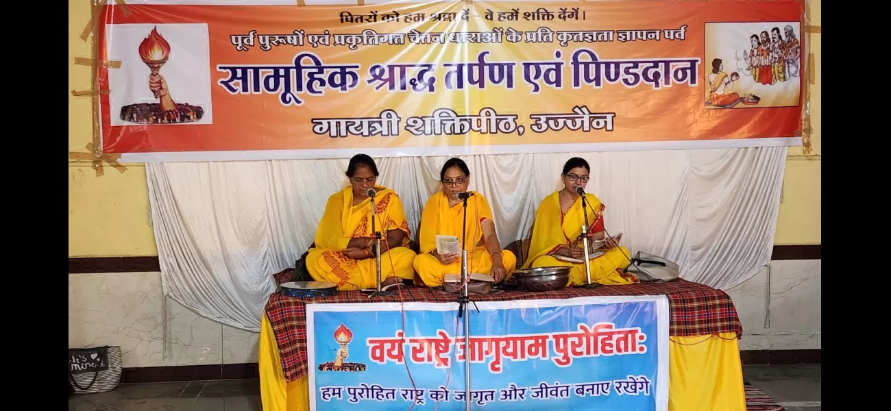 Women perform rituals on the festival of Matra Navmi at the Gayatri Shaktipeeth.