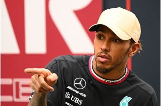 Lewis Hamilton backs fellow F1 driver Lando Norris after he was penalized in qualifying for the Qatar GP.